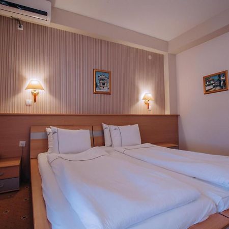 Hotel Filip Ohrid Exterior photo